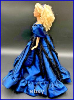 2007 Tonner Tyler Wentworth Versailles 16 Doll With Tiny Tailor Outfit