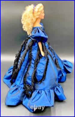2007 Tonner Tyler Wentworth Versailles 16 Doll With Tiny Tailor Outfit