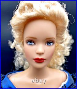 2007 Tonner Tyler Wentworth Versailles 16 Doll With Tiny Tailor Outfit