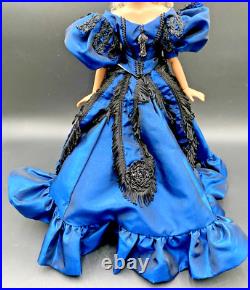 2007 Tonner Tyler Wentworth Versailles 16 Doll With Tiny Tailor Outfit