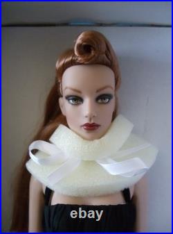 2007 Tonner Wentworth DARK EMBRACE Sydney Chase 16 Fashion Doll NRFB