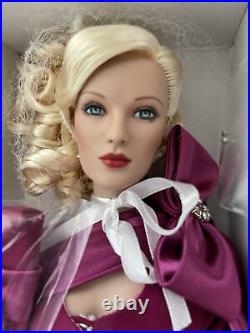 2008 Tonner Dick Tracy Waiting Baited Breath Dressed Doll #t8dtdd01