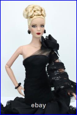 2009 Robert Tonner A Perfect Ten 16 Tyler Wentworth Fashion Doll LE200 with Box