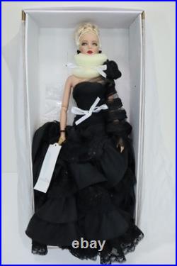 2009 Robert Tonner A Perfect Ten 16 Tyler Wentworth Fashion Doll LE200 with Box
