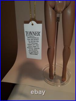 2011 Tonner Fashion Doll 16-inch So Sleek Sydney Chase Nude Doll