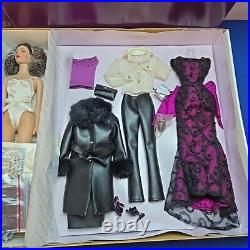 Barbie Tonner Tyler Weekend in Washington DC Giftset Brunette 16 Doll TW9120