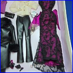 Barbie Tonner Tyler Weekend in Washington DC Giftset Brunette 16 Doll TW9120