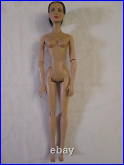 Brazilian Bombshell Nude Tonner Doll BA Body Tyler Wentworth 2005 Daphne Dimples