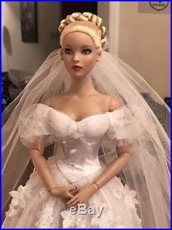 Cinderella bride by Robert Tonner Please Read