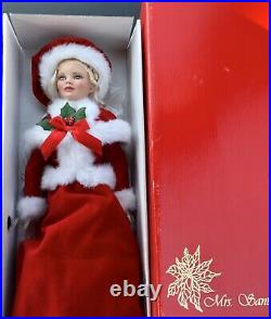 Classic Mrs Santa Claus Tonner Doll In Box Display Model Excellent Condition