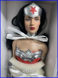 DC Wonder Woman TONNER Doll Comics Basic Version With New 52 Outfit 16