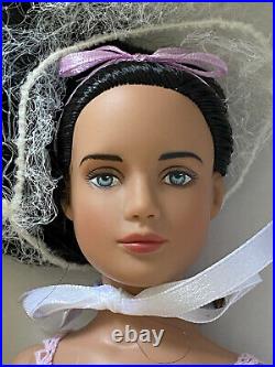 Exclusive LILAC BASIC MARLEY (Raven) Tyler Wentworth 12 TONNER Ltd Doll NRFB