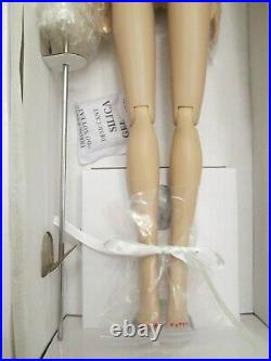 Fashion Icon Daphne Dimples Nude Bald Tonner Doll 125 Made 2013 BW Body Stand