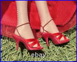 Holiday Gala Sydney Tonner Tyler Wentworth 2002 Exclusive Premiere Dealer