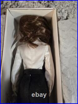 K10-67 Tyler Wentworth Collection Doll Tyler Signature Style Brown Hair #99800