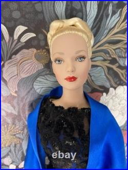 Lot of 2 TONNER Tyler Wentworth -RTW Glamour & TDLM Longchamps Fleuri