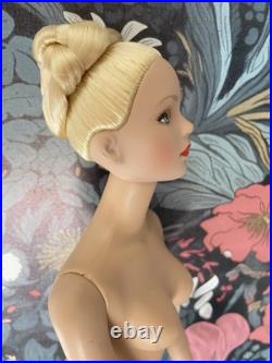 Lot of 2 TONNER Tyler Wentworth -RTW Glamour & TDLM Longchamps Fleuri