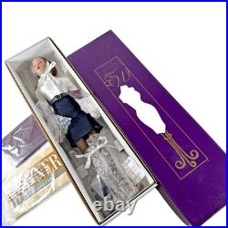 NEW IN BOX 16 Robert Tonner Tyler Wentworth Collection 2002 Signature BA Cognac