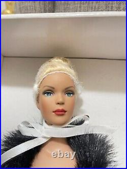 NEW Tonner 16 2004 Tyler Wentworth Collection Crystal Blue Fashion Doll Limited