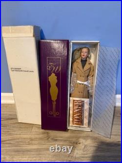 NIB Tonner Tyler Wentworth Casual Luxury Doll withCamel Coat # 20807 withshipper