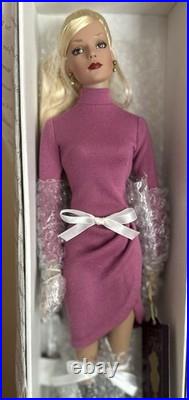 NRFB Robert Tonner Tyler Wentworth 16 Sydney Chase Focus On Fashion 2001 TW9105