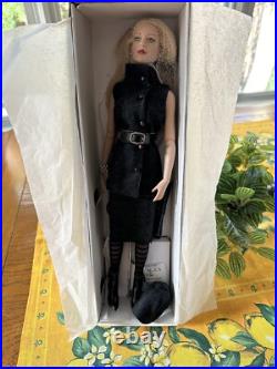 NRFB Tonner Tyler Wentworth Bryant Park Tyler LE HTF 16 Doll & Accessories NRFB Tonner Tyler Wentworth Bryant Park Tyler LE HTF 16 Doll & Accessories