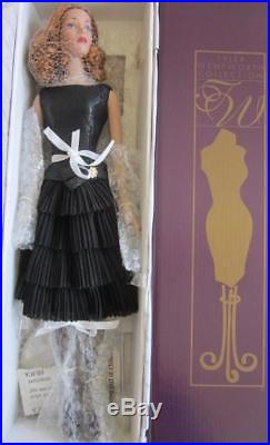 Near Mint 2001 Tonner Tyler Wentworth Collection Champagne And Caviar 16 Doll