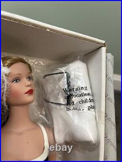 New! 16 Robert Tonner Tyler Wentworth Something Sleek Blonde Hair Doll Rare