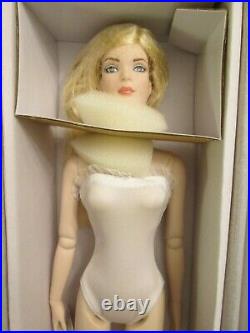 Nu Mood Tyler Fashion Lily Tonner Doll NRFB Removable Wig Hands Feet Blonde