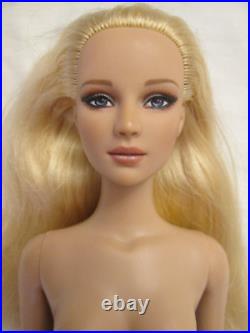 Nude Repainted Au Naturale Ashleigh Blonde Tonner 16 Doll BW Tyler Body