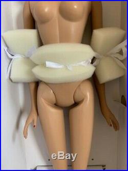 Nude Tonner American Model Savannah Doll