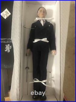 O'Neill Sophisticate Centerpiece- Tonner- NRFB- Collector's United 2004- Male