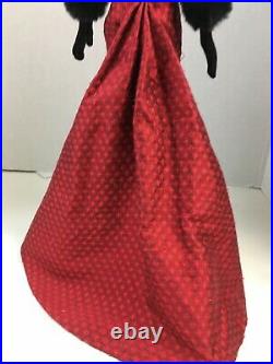 Opera Gala Tyler 2002 Exclusive limited edition Raven hair dressed doll Tonner