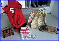 Pair Tonner TYLER WENTWORTH & SYDNEY Chase  Dolls with Case, Jackets, Purses
