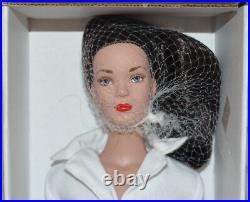 Price Dropped by 50%! Tonner/ Tyler Wentworth Signature Style AR Brunette