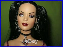 RARE Tonner 2005 HALLOWEEN CONVENTION Tyler Wentworth CHARMED 16 Doll LE 275