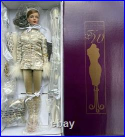 RARE Tonner Tyler Wentworth Ski Retreat 16 Doll T5-TWDD-05 NRFB Complete 2005