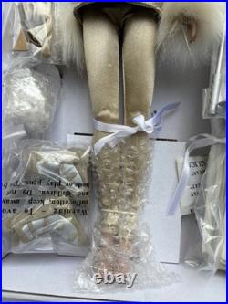 RARE Tonner Tyler Wentworth Ski Retreat 16 Doll T5-TWDD-05 NRFB Complete 2005