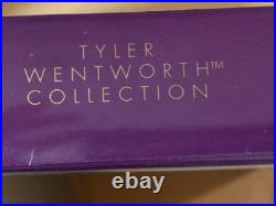 ROBERT TONNER TYLER WENTWORTH COLLECTION Houndstooth Power Suit Ensemble NOS
