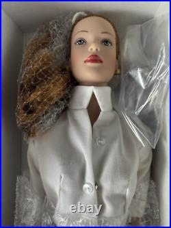 ROBERT TONNER TYLER WENTWORTH DOLL RED HAIR SIGNATURE STYLE 99801 Brand New