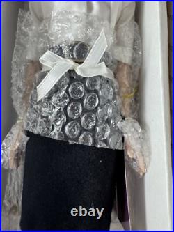 ROBERT TONNER TYLER WENTWORTH DOLL RED HAIR SIGNATURE STYLE 99801 Brand New