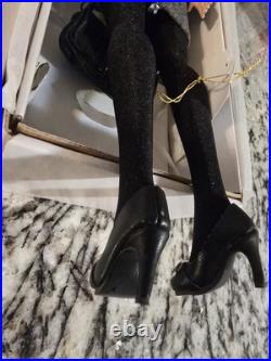 Rare Tyler Wentworth Pulp Fiction Sydney Tonner Doll 16 & Outfit