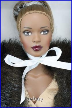 Robert Tonner 16 Fashion Doll SUMPTUOUS ESME Tyler Wentworth in Box p