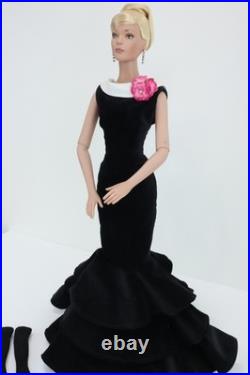 Robert Tonner 16 Fashion Doll Tyler Wentworth Manhattan Nights p