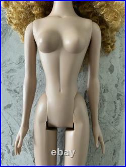 Robert Tonner 16 RTW Spring Tyler Wentworth Doll Robert Tonner 16 RTW Spring Tyler Wentworth Doll