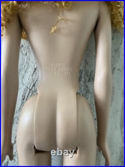 Robert Tonner 16 RTW Spring Tyler Wentworth Doll Robert Tonner 16 RTW Spring Tyler Wentworth Doll