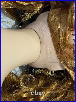 Robert Tonner 16 Vinyl Tyler Wentworth Doll 1999 in Green Pattern Outfit