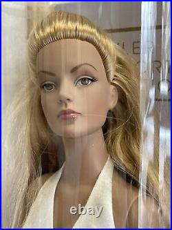Robert Tonner 16-inch basic Blonde Tyler Wentworth Doll in Original Container