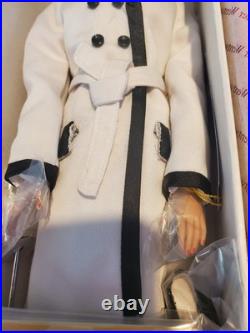 Robert Tonner 2004 ASHLEIGH 16 Tyler Wentworth Model NRFB VHTF White Jacket