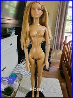 Robert Tonner 22 Inch American Model Doll Blonde